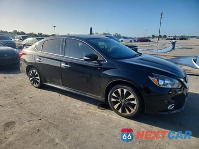 Czwarte zdjęcie samochodu z boku: 2019 NISSAN SENTRA SR VIN:3N1AB7AP7KY241150 - miniatura