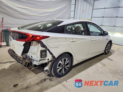 Trzecie zdjęcie samochodu z tyłu: 2017 TOYOTA PRIUS PRIME PREMIUM VIN:JTDKARFP1H3028849 - miniatura