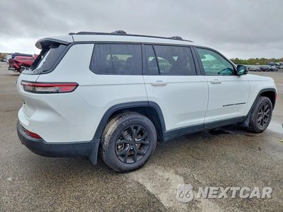 Trzecie zdjęcie samochodu z tyłu: 2025 JEEP GRAND CHEROKEE L LAREDO VIN:1C4RJKAG8S8653000 - miniatura