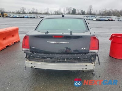 Zdjęcie 6 z 12 samochodu: 2019 CHRYSLER 300 S VIN:2C3CCAGG7KH651495 - miniatura