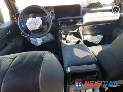 Zdjęcie 8 z 13 samochodu: 2024 TOYOTA LAND CRUISER FIRST EDITION VIN:JTEABFAJ6R5001139 - miniatura