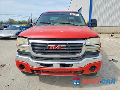 Piąte zdjęcie samochodu w środku: 2006 GMC SIERRA K2500 HEAVY DUTY VIN:1GTHK23D96F164912 - miniatura