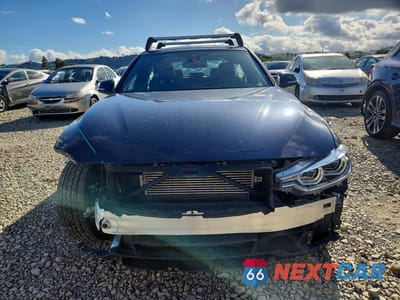 Piąte zdjęcie samochodu w środku: 2017 BMW 330E VIN:WBA8E1C35HA158918 - miniatura