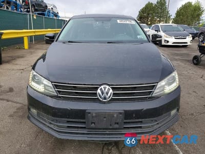 Piąte zdjęcie samochodu w środku: 2015 VOLKSWAGEN JETTA SE VIN:3VWD07AJ0FM354458 - miniatura