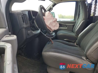 Zdjęcie 7 z 13 samochodu: 2025 CHEV EXPRESS G2500 VIN:1GCWGAFP9S1195285 - miniatura