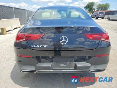 Zdjęcie 6 z 13 samochodu: 2022 MERCEDES-BENZ CLA 250 VIN:W1K5J4GB9NN293382 - miniatura