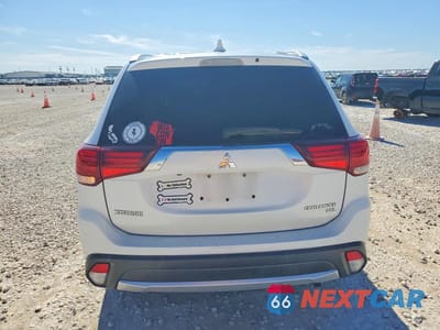 Zdjęcie 6 z 14 samochodu: 2017 MITSUBISHI OUTLANDER SE VIN:JA4AD3A33HZ058494 - miniatura