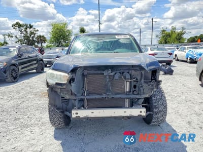 Piąte zdjęcie samochodu w środku: 2020 TOYOTA TACOMA SR5 V6 VIN:3TMAZ5CN4LM136342 - miniatura