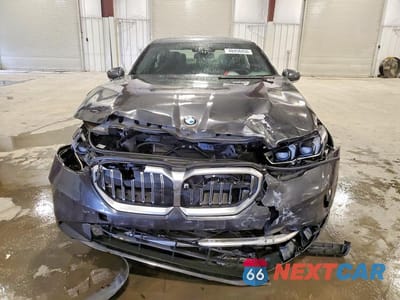 Piąte zdjęcie samochodu w środku: 2026 BMW 540 XI VIN:WBA63FJ04TCV85491 - miniatura