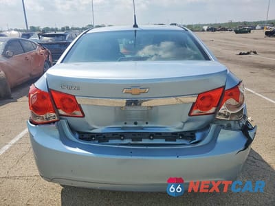 Zdjęcie 6 z 12 samochodu: 2012 CHEVROLET CRUZE LS VIN:1G1PC5SH6C7292103 - miniatura
