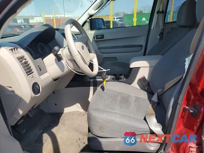 Zdjęcie 7 z 13 samochodu: 2009 FORD ESCAPE XLS VIN:1FMCU027X9KD01657 - miniatura