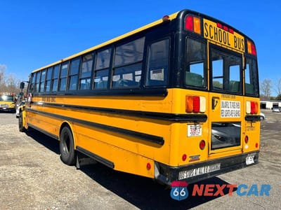 Trzecie zdjęcie samochodu z tyłu: 2011 FREIGHTLINER CHASSIS B2B VIN:4UZABRDUXBCAT8027 - miniatura