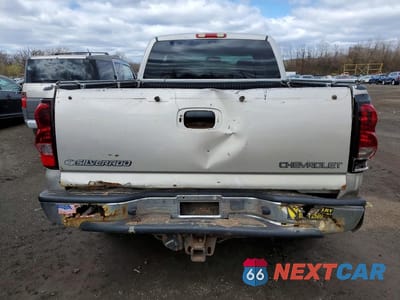 Zdjęcie 6 z 12 samochodu: 2004 CHEVROLET SILVERADO K1500 VIN:2GCEK19T341146471 - miniatura