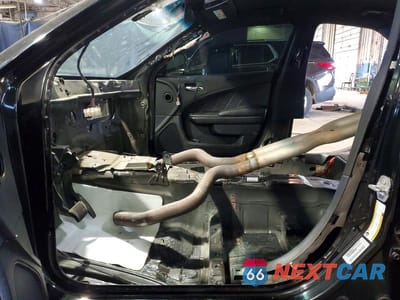 Zdjęcie 7 z 12 samochodu: 2016 DODGE CHARGER SRT HELLCAT VIN:2C3CDXL91GH280641 - miniatura