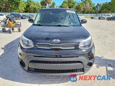 Piąte zdjęcie samochodu w środku: 2019 KIA SOUL BASE VIN:KNDJN2A25K7918712 - miniatura