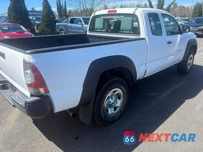 Czwarte zdjęcie samochodu z boku: 2010 TOYOTA TACOMA ACCESS CAB VIN:5TEUX4EN7AZ682319 - miniatura