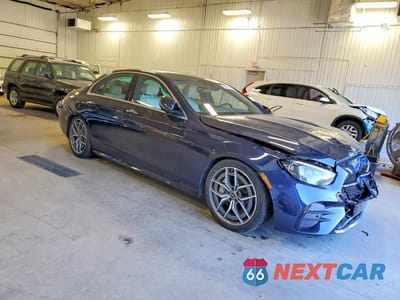 Czwarte zdjęcie samochodu z boku: 2022 MERCEDES-BENZ E 350 4MATIC VIN:W1KZF8EB4NB028366 - miniatura
