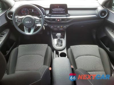 Zdjęcie 8 z 13 samochodu: 2022 KIA FORTE LXS VIN:3KPF24AD0NE420496 - miniatura