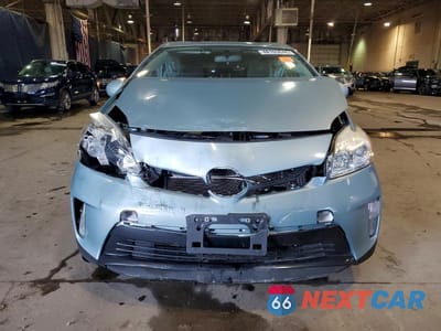 Piąte zdjęcie samochodu w środku: 2015 TOYOTA PRIUS TWO VIN:JTDKN3DU3F1927974 - miniatura