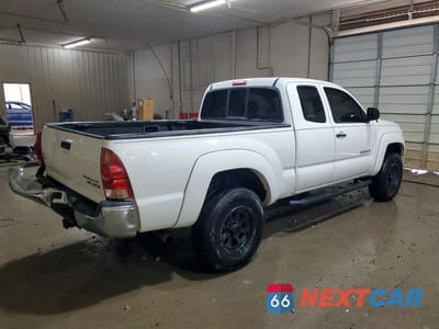 Trzecie zdjęcie samochodu z tyłu: 2005 TOYOTA TACOMA PRERUNNER ACCESS CAB VIN:5TETU62N95Z076787 - miniatura