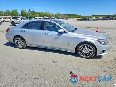 Czwarte zdjęcie samochodu z boku: 2015 MERCEDES-BENZ S 550 VIN:WDDUG8CB6FA081605 - miniatura
