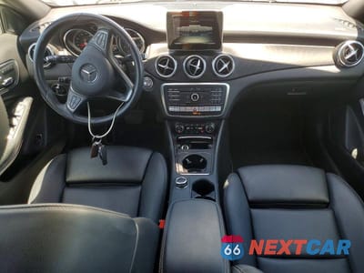 Zdjęcie 8 z 13 samochodu: 2019 MERCEDES-BENZ GLA 250 4MATIC VIN:WDCTG4GB2KU013135 - miniatura