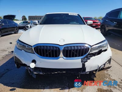 Piąte zdjęcie samochodu w środku: 2019 BMW 330I VIN:WBA5R1C58KAK09151 - miniatura