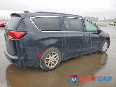 Trzecie zdjęcie samochodu z tyłu: 2020 CHRYSLER VOYAGER LXI VIN:2C4RC1DG0LR260419 - miniatura