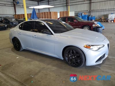 Czwarte zdjęcie samochodu z boku: 2021 ALFA ROMEO GIULIA SPORT VIN:ZARFAMANXM7649140 - miniatura
