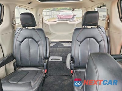 Zdjęcie 10 z 13 samochodu: 2019 CHRYSLER PACIFICA TOURING L PLUS VIN:2C4RC1EG3KR604905 - miniatura