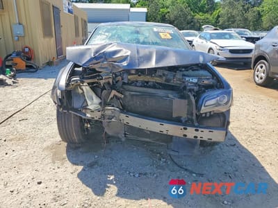 Piąte zdjęcie samochodu w środku: 2023 CHRYSLER 300 S VIN:2C3CCABG2PH633310 - miniatura