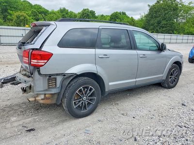 Trzecie zdjęcie samochodu z tyłu: 2018 DODGE JOURNEY SE VIN:3C4PDCABXJT216883 - miniatura