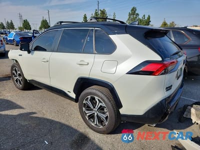 Drugie zdjęcie samochodu z przodu: 2021 TOYOTA RAV4 PRIME XSE VIN:JTMFB3FV7MD012332 - miniatura