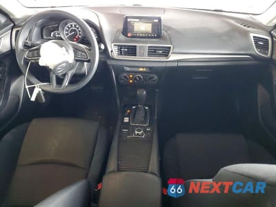 Zdjęcie 8 z 12 samochodu: 2017 MAZDA 3 SPORT VIN:3MZBN1K79HM151144 - miniatura