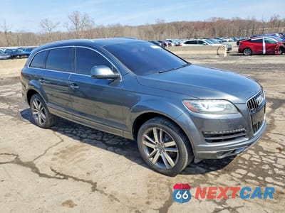 Czwarte zdjęcie samochodu z boku: 2014 AUDI Q7 PREMIUM PLUS VIN:WA1LGAFE0ED004528 - miniatura