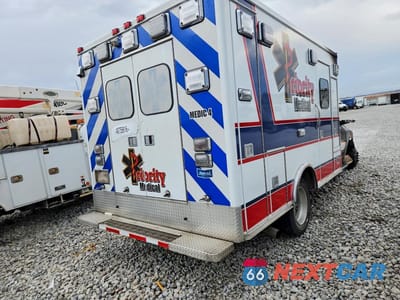 Trzecie zdjęcie samochodu z tyłu: 2014 RAM 4500 AMBULANCE VIN:3C7WRLCL0EG160974 - miniatura