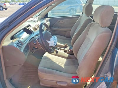 Zdjęcie 7 z 12 samochodu: 2000 TOYOTA CAMRY CE VIN:4T1BG22KXYU743120 - miniatura