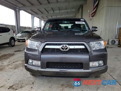 Piąte zdjęcie samochodu w środku: 2012 TOYOTA 4RUNNER LIMITED VIN:JTEZU5JR2C5043280 - miniatura
