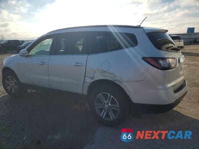 Drugie zdjęcie samochodu z przodu: 2015 CHEVROLET TRAVERSE LT VIN:1GNKVGKDXFJ324196 - miniatura
