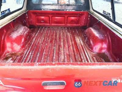 Zdjęcie 10 z 12 samochodu: 2004 TOYOTA TACOMA BASE VIN:5TENL42N64Z445331 - miniatura