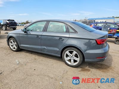 Drugie zdjęcie samochodu z przodu: 2018 AUDI A3 PREMIUM VIN:WAUAUGFF6J1068728 - miniatura