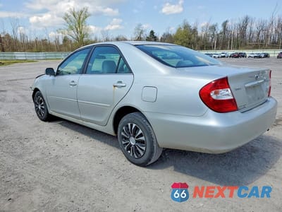 Drugie zdjęcie samochodu z przodu: 2003 TOYOTA CAMRY LE VIN:4T1BE32K23U707586 - miniatura