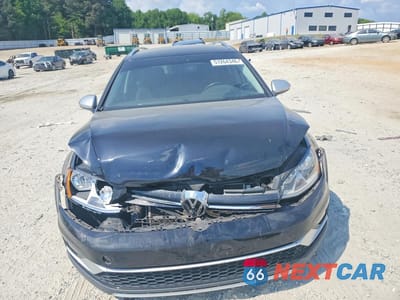 Piąte zdjęcie samochodu w środku: 2017 VOLKSWAGEN GOLF ALLTRACK S VIN:3VWH17AU4HM526745 - miniatura