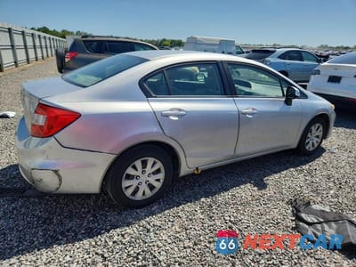 Trzecie zdjęcie samochodu z tyłu: 2012 HONDA CIVIC LX VIN:19XFB2F57CE015688 - miniatura