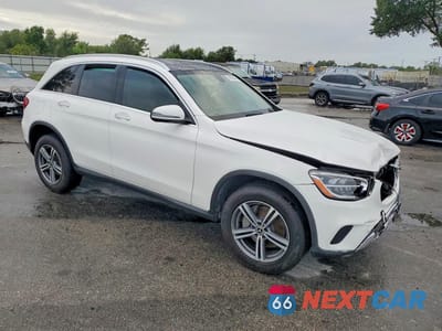 Czwarte zdjęcie samochodu z boku: 2020 MERCEDES-BENZ GLC 300 VIN:W1N0G8DB4LV261833 - miniatura