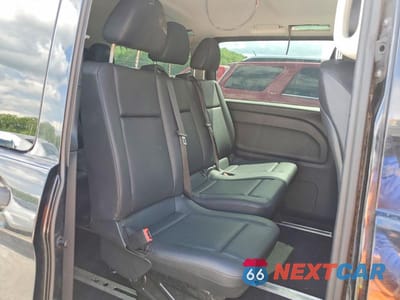 Zdjęcie 11 z 13 samochodu: 2018 MERCEDES-BENZ METRIS VIN:WD4PG2EE2J3363478 - miniatura