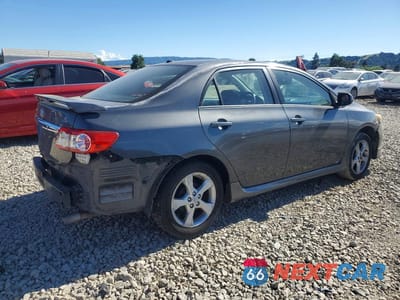 Trzecie zdjęcie samochodu z tyłu: 2011 TOYOTA COROLLA S VIN:2T1BU4EE9BC622002 - miniatura