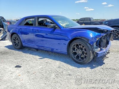 Czwarte zdjęcie samochodu z boku: 2020 CHRYSLER 300 TOURING VIN:2C3CCAAG0LH112176 - miniatura