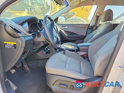 Zdjęcie 7 z 12 samochodu: 2017 HYUNDAI SANTA FE SE VIN:KM8SMDHF4HU191595 - miniatura