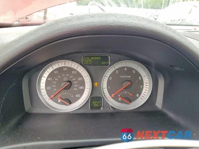 Zdjęcie 9 z 12 samochodu: 2011 VOLVO C70 T5 VIN:YV1672MC6BJ116882 - miniatura